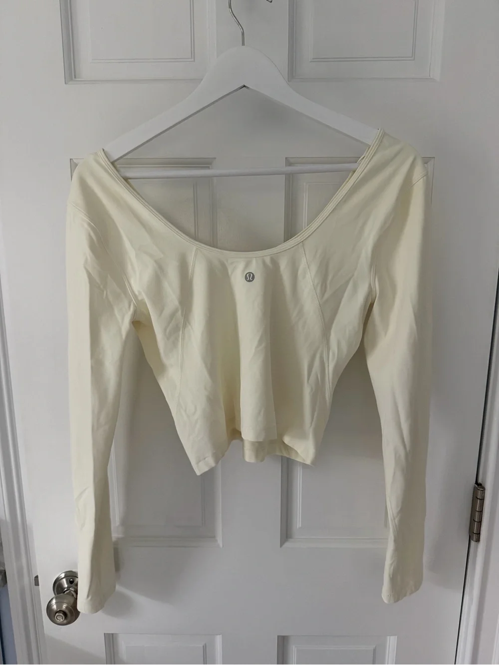 lululemon athletica Cream Long-Sleeve Off-Shoulder Crop Top